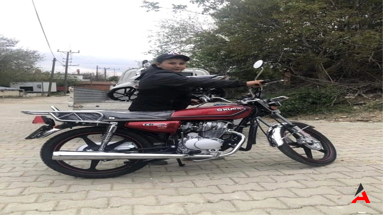 Çanakkale’de Acı Olay: 13 Yaşındaki Çocuk Motosiklet Kazasında Hayatını Kaybetti