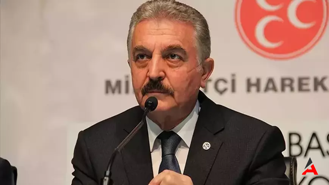 MHP’den Özgür Özel’e Sert Tepki: ‘Bozkurt İşareti’ Açıklaması Büyük Tepki Çekti