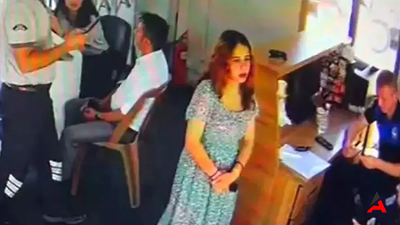 Genç Kadın, Ailesinden Kaçıp Terör Örgütüne Katılmak Üzereyken Yakalandı!