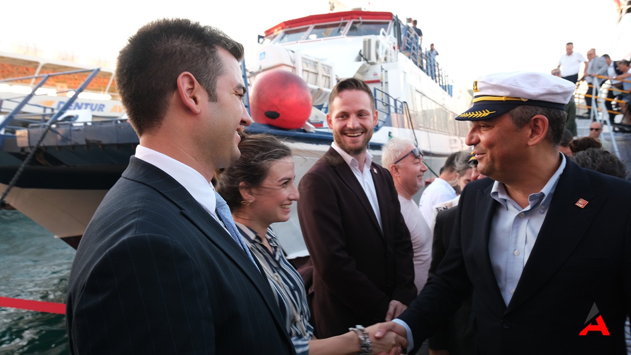 Özgür Özel, Bodrum’da Deniz Otobüsü Hizmetini Başlattı!