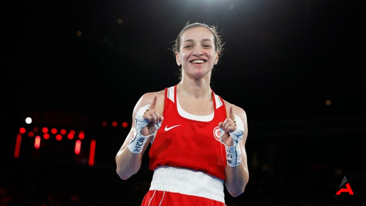 Paris 2024’te Türk Rüzgarı: Buse Naz Çakıroğlu Finale Yükseldi
