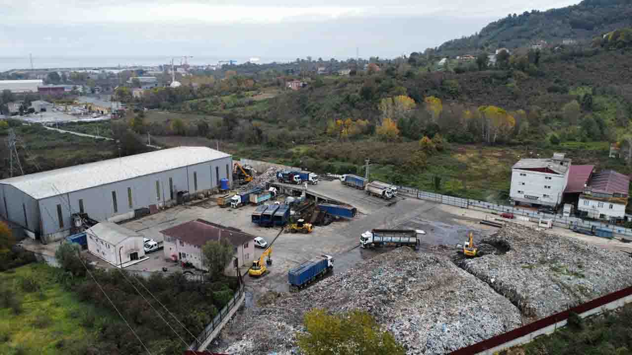 Ünye’de Çöp Ayrıştırma Alanı Dağa Dönüştü! Çevre ve Sağlık Endişesi Büyüyor