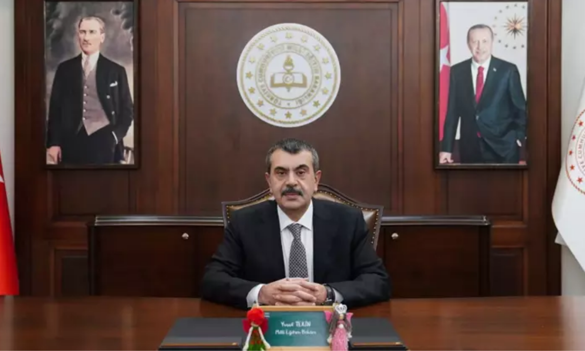 Milli Eğitim Bakanı Yusuf Tekin’den Öğretmenlere 24 Kasım Özel Mektubu! Anlamlı ve Duygulu Mesajlar