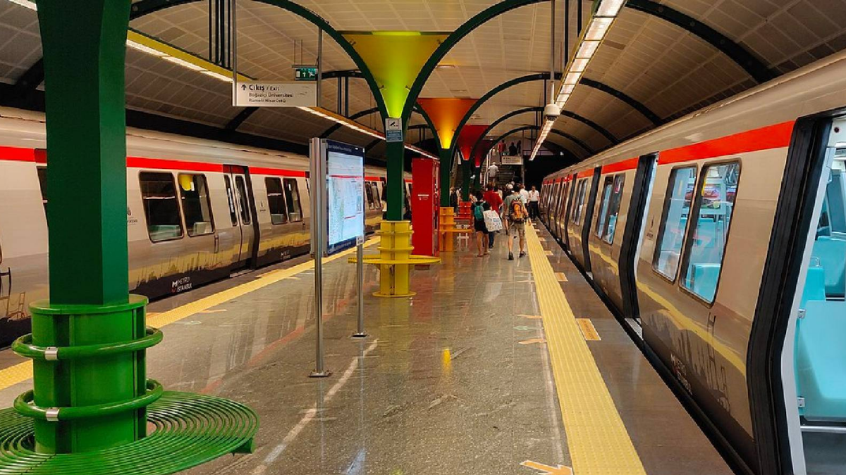 İstanbul’da Sefer Saatleri için Acil Duyuru! Metro ve Tramvay Kullananlar Dikkat Etmeli