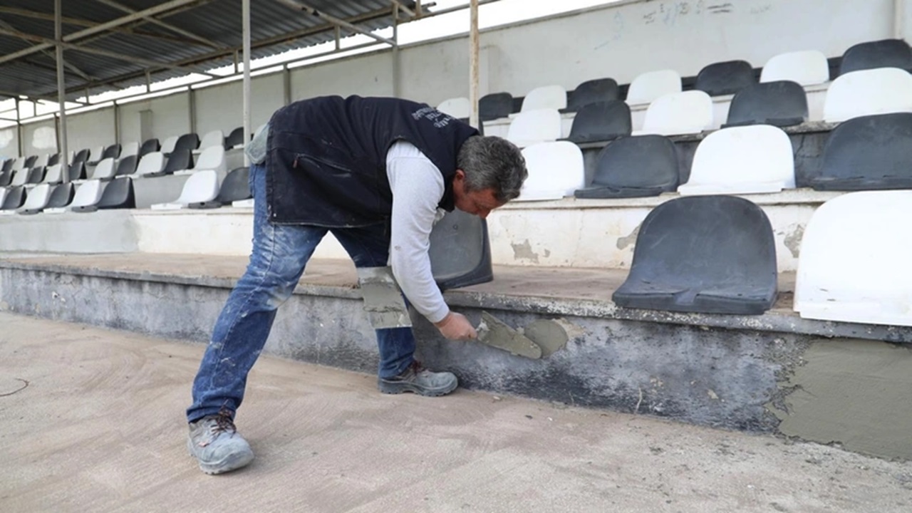 Burhaniye 8 Eylül Stadı Yenileniyor: BAL Ligi Maçı Öncesi Büyük Değişim