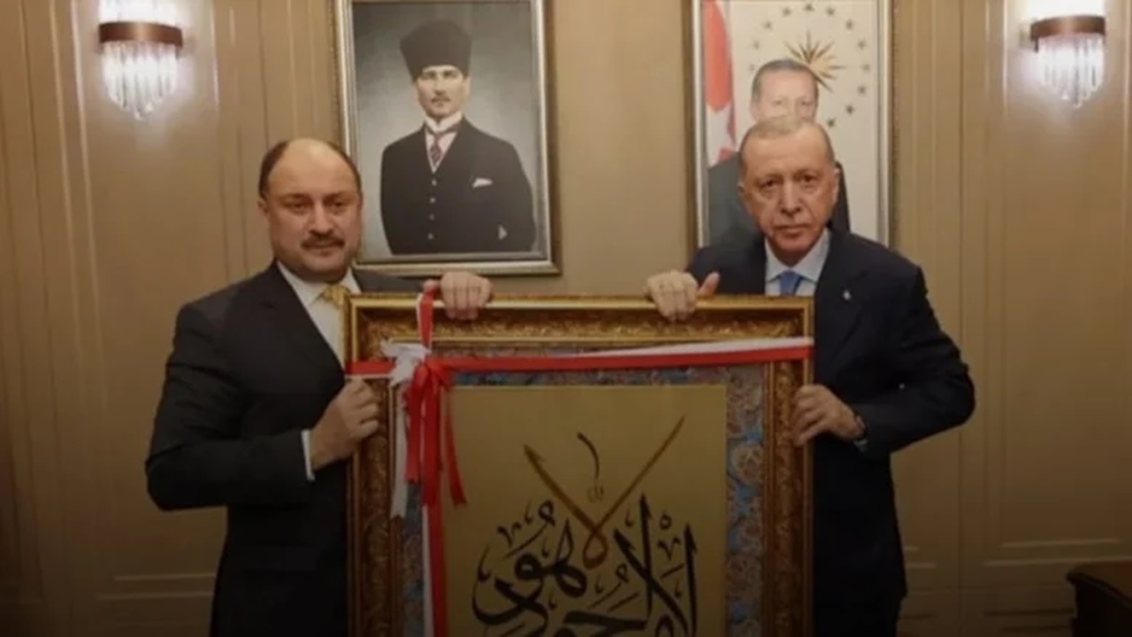 Partisinden İstifa Eden Büyükşehir Belediye Başkanı, Cumhurbaşkanı Erdoğan ile Görüştü