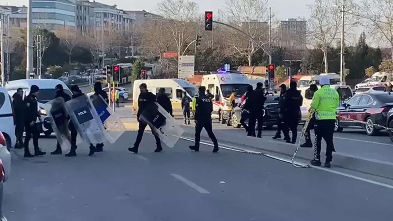 Sultangazi’de Polis Takibi Dehşeti! Araçtan Kadın Cesedi Çıktı